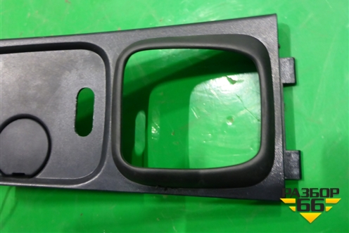 Накладка декоративная (под бардачок и кран ручного тормоза) (1443277) для Scania 5 P Series с 2004-2016г