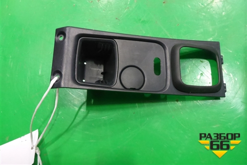 Накладка декоративная (под бардачок и кран ручного тормоза) (1443277) для Scania 5 P Series с 2004-2016г