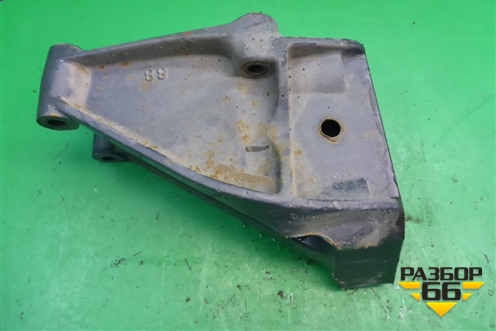 Кронштейн реактивной тяги правый  передний (1355288) для Scania 5 P Series с 2004-2016г