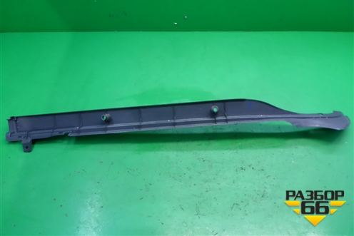 Накладка внутренняя (над правой дверью) (1796150) для Scania 5 P Series с 2004-2016г