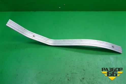 Накладка порога внутренняя правая  (1476082) для Scania 5 P Series с 2004-2016г