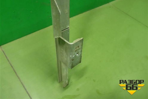 Направляющая стекла правого для Scania 5 P Series с 2004-2016г