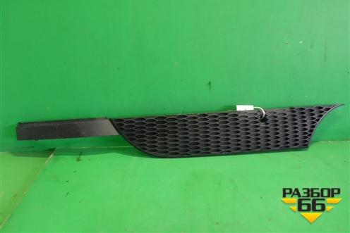 Решетка в капот правая  (верхняя) (A9408880723) для Mercedes Benz TRUCK Axor 2 с 2004г (Аксор)