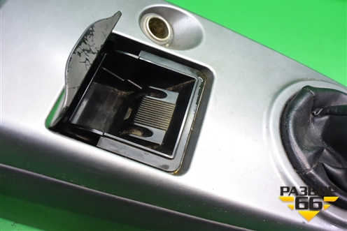 Консоль (под механику) (MR532835) для Mitsubishi Lancer-9  с 2003-2008г (Лансер)