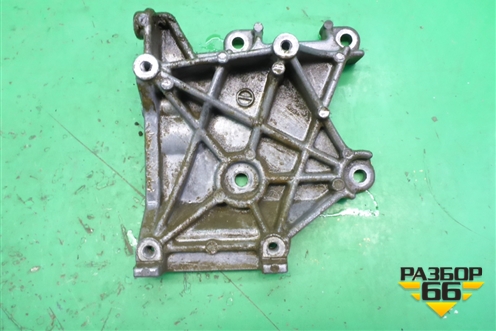 Кронштейн компрессора кондиционера (1.6л 4G18) (MR360566) для Mitsubishi Lancer-9  с 2003-2008г (Лансер)