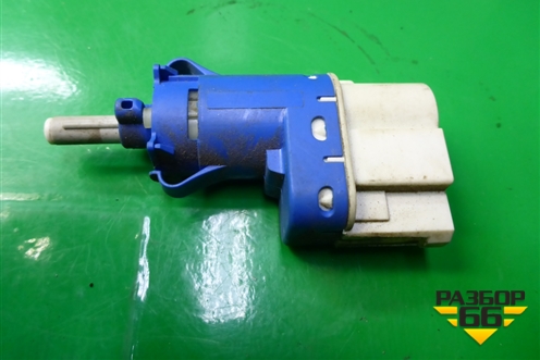 Датчик включения стопсигнала (3M5T9C872AC) для Ford Fusion с 2002г (Фьюжн)