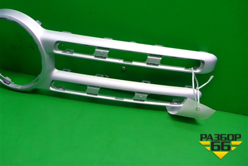 Накладка на решетку радиатора (A2478881900) для Mercedes Benz GLB-Klass X247 с 2019г (ГЛБ)