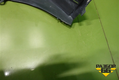 Решетка в передний бампер центральная (под парктроник) (52129F4110) для Toyota C-HR с 2016г (Цашр)