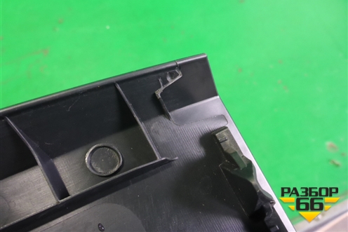 Обшивка багажника на заднюю панель (5838742130) для Toyota Rav-4 с 2018г (Рав 4)