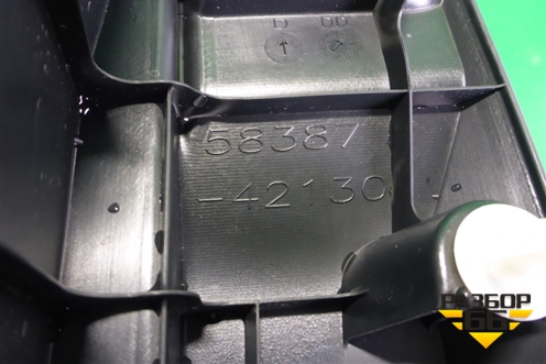 Обшивка багажника на заднюю панель (5838742130) для Toyota Rav-4 с 2018г (Рав 4)