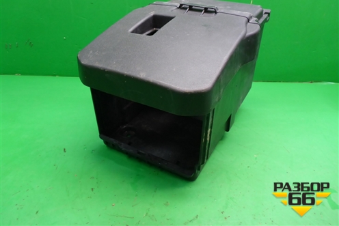 Ящик под аккумулятор (AM5110723AB) для Ford Focus 3 с 2011г (Фокус)