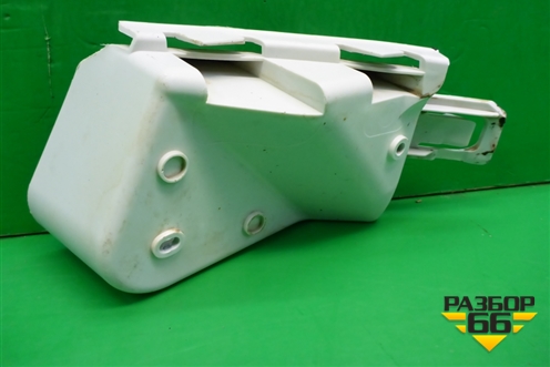 Кронштейн заднего бампера левый (под фонарь хетчбэк) (BM5117A882A) для Ford Focus 3 с 2011г (Фокус)