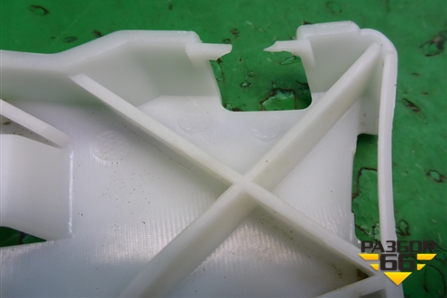 Кронштейн заднего бампера левый (хетчбэк) (BM51A17E851AG) для Ford Focus 3 с 2011г (Фокус)