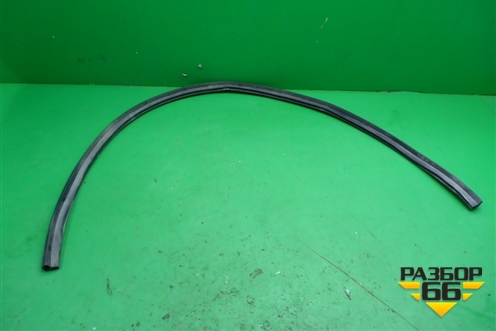 Уплотнитель капота (на решётку стеклоочистителя) для Chevrolet Cruze c 2009-2015г (Круз)