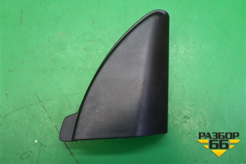 Накладка двери передней правой уголок (96984324) для Chevrolet Cruze c 2009-2015г (Круз)
