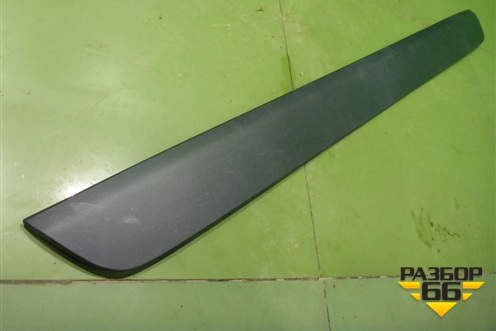 Накладка двери багажника (768020R070) для Toyota Rav-4 с 2018г (Рав 4)