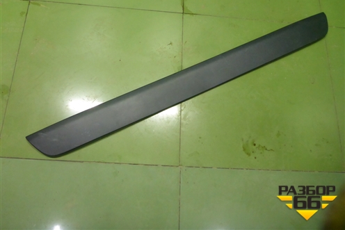 Накладка двери багажника (768020R070) для Toyota Rav-4 с 2018г (Рав 4)