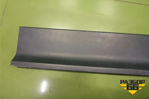 Накладка двери передней правой (87724M0000) для Hyundai Creta с 2016-2021г (Крета)