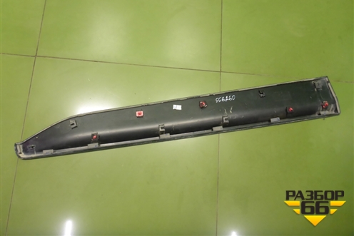 Накладка двери передней правой (87724M0000) для Hyundai Creta с 2016-2021г (Крета)