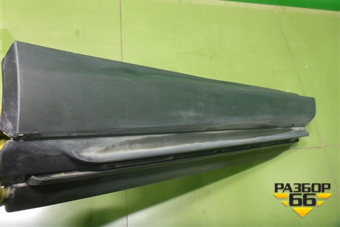 Накладка двери задней правой (7507548140) для Lexus RX 350 c 2015г (РХ)