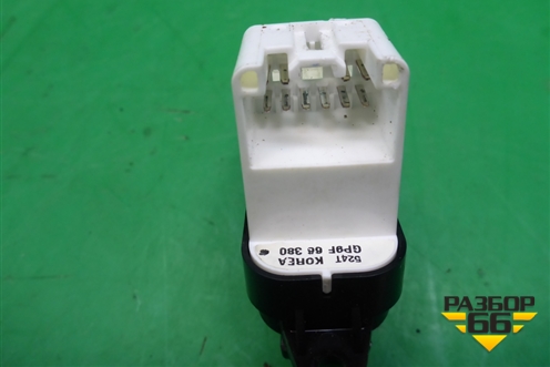 Кнопка стеклоподъёмника задняя левая (GP9F66380) для Mazda Mazda 6 (GG) с 2002-2007г