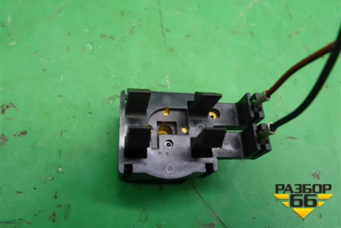 Кнопка звукового сигнала правая для Chevrolet Aveo (T250) с 2005-2011 (Авео Т250)