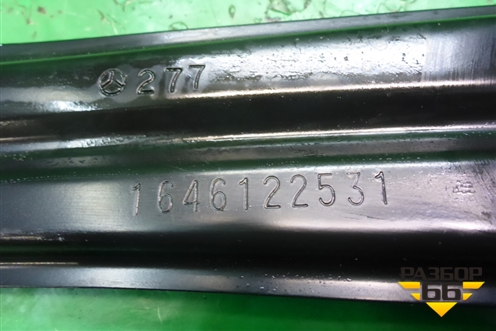 Кронштейн пола задний левый (1646122531) для Mercedes Benz ML-Klass W164 c 2005-2011г (МЛ)