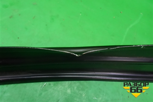 Кронштейн пола задний правый (1646122631) для Mercedes Benz ML-Klass W164 c 2005-2011г (МЛ)