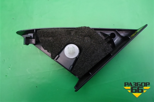 Накладка двери передней левой уголок (94251AJ010) для Subaru Legacy Outback (B14) с 2009-2014г (Легаси Аутбек)