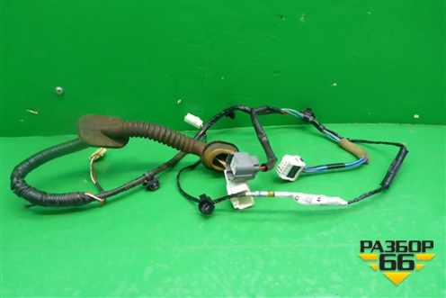 Проводка двери задней правой (81822AJ000) для Subaru Legacy Outback (B14) с 2009-2014г (Легаси Аутбек)