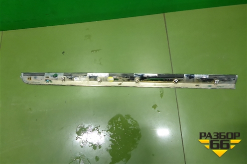 Накладка двери задней левой (87725C5200) для Kia Sorento III Prime с 2014-2020г (Соренто3)