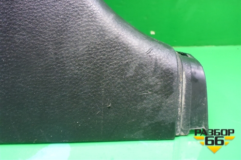 Обшивка стойки центральная нижняя правая (MR444208) для Mitsubishi Lancer-9  с 2003-2008г (Лансер)