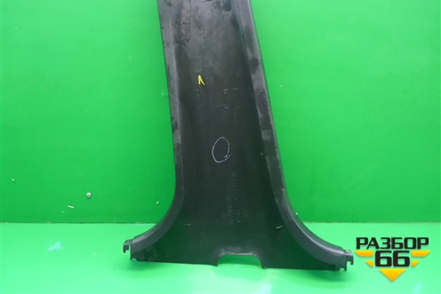 Обшивка стойки центральная нижняя правая (MR444208) для Mitsubishi Lancer-9  с 2003-2008г (Лансер)