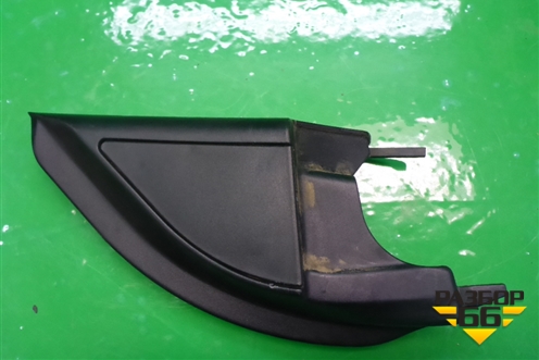 Накладка двери передней правой уголок (MR441632) для Mitsubishi Lancer-9  с 2003-2008г (Лансер)