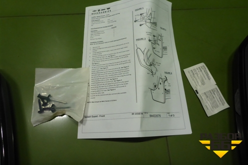 Брызговики передние комплект (новые) (84689678) для Cadillac Escalade с 2020г (Эскалеид 5)