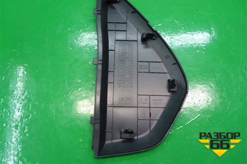 Накладка на торпедо (боковая левая) (684994CM0A) для Nissan Qashqai (J11E) с 2013г (Кашкай)