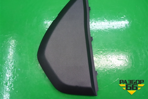 Накладка на торпедо (боковая левая) (684994CM0A) для Nissan Qashqai (J11E) с 2013г (Кашкай)