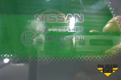 Стекло глухое левое (833134EA0A) для Nissan Qashqai (J11E) с 2013г (Кашкай)
