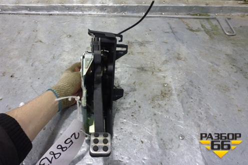 Педаль стояночного тормоза (A2044201684) для Mercedes Benz E-Klass W212 с 2009-2016г (Е)