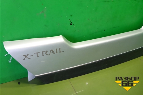 Накладка двери багажника (90901JU00A) для Nissan X-Trail (Т31) с 2007-2014г (Хтраил)