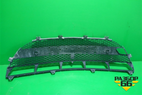 Решетка в передний бампер центральная (под парктроник) (A2928855122) для Mercedes Benz GLE-Klass (купе) C292 с 2015г (ГЛЕ)