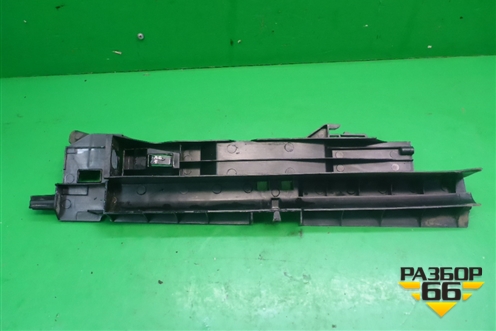 Кронштейн радиатора левый для BMW X5 E70 с 2007-2013г (Х5 Е70)