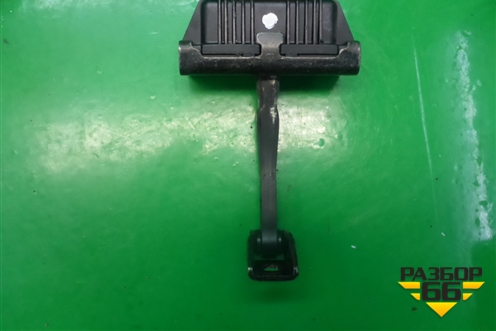 Ограничитель двери передней левой для BMW X5 E70 с 2007-2013г (Х5 Е70)
