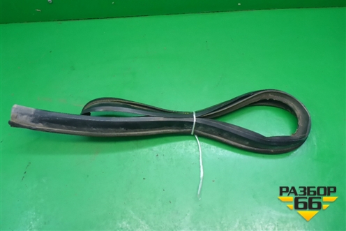 Уплотнитель на кузов левый для Renault Logan с 2004-2015г (Логан)