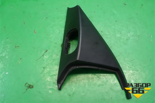 Накладка двери передней левой уголок (7L5837993D) для Porsche Cayenne с 2003-2010г (Каен)