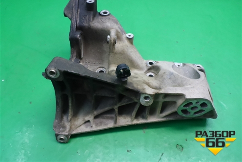 Кронштейн компрессора кондиционера (4.5л M48) (9481022135R) для Porsche Cayenne с 2003-2010г (Каен)