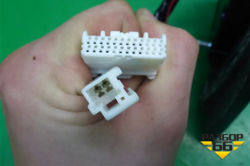 Зеркало левое электрическое (с камерой контактов 17+2 правый руль) для Nissan Murano (Z51) с 2007-2015г (Мурано)