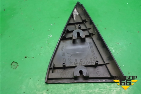 Накладка двери задней правой (уголок) (EG2168515) для Mazda CX 7 с 2006-2012г (СХ7)