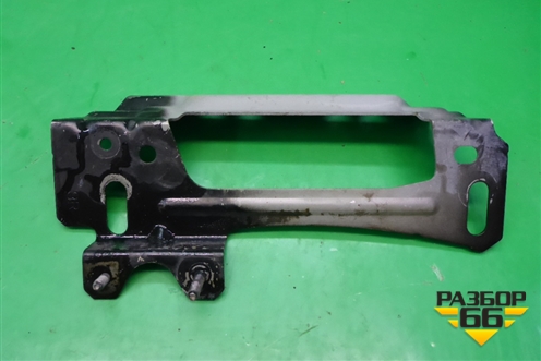 Кронштейн усилителя переднего бампера правый для Mazda CX 7 с 2006-2012г (СХ7)