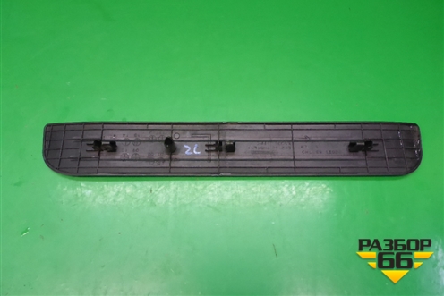 Накладка порога внутренняя заднего левого (в проём) (EG21687H0) для Mazda CX 7 с 2006-2012г (СХ7)